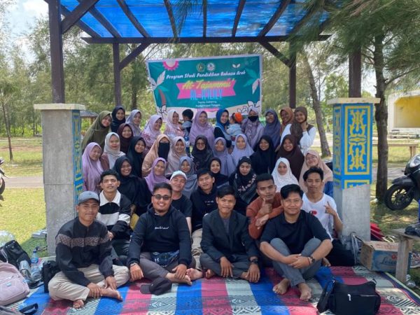Prodi Pendidikan Bahasa Arab (PBA) Sekolah Tinggi Agama Islam Negri (STAIN) Bengkalis Gelar Family Gathering di Pantai Prapat Tunggal Prodi Pendidikan Bahasa Arab (PBA) Sekolah Tinggi Agama Islam Negri (STAIN) Bengkalis Gelar Family Gathering di Pantai Prapat Tunggal